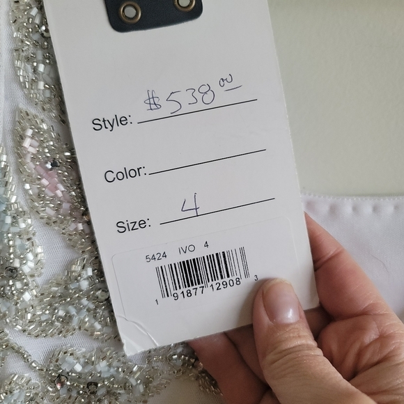 Mac duggal, Foliage Embellished‎ Sheath Dress, Ivory, Size 4, NWT - Picture 11 of 15